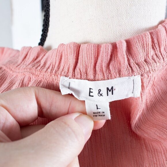 E&M Boho Lace Top, Large - Dusty Rose! - Picture 5 of 6